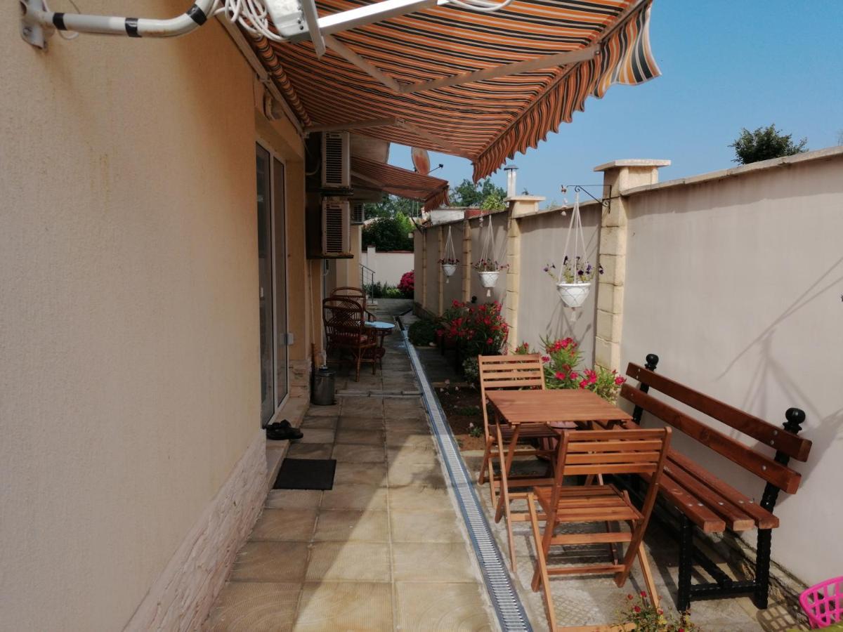 Sunny House Byala Apartamento Byala  Exterior foto